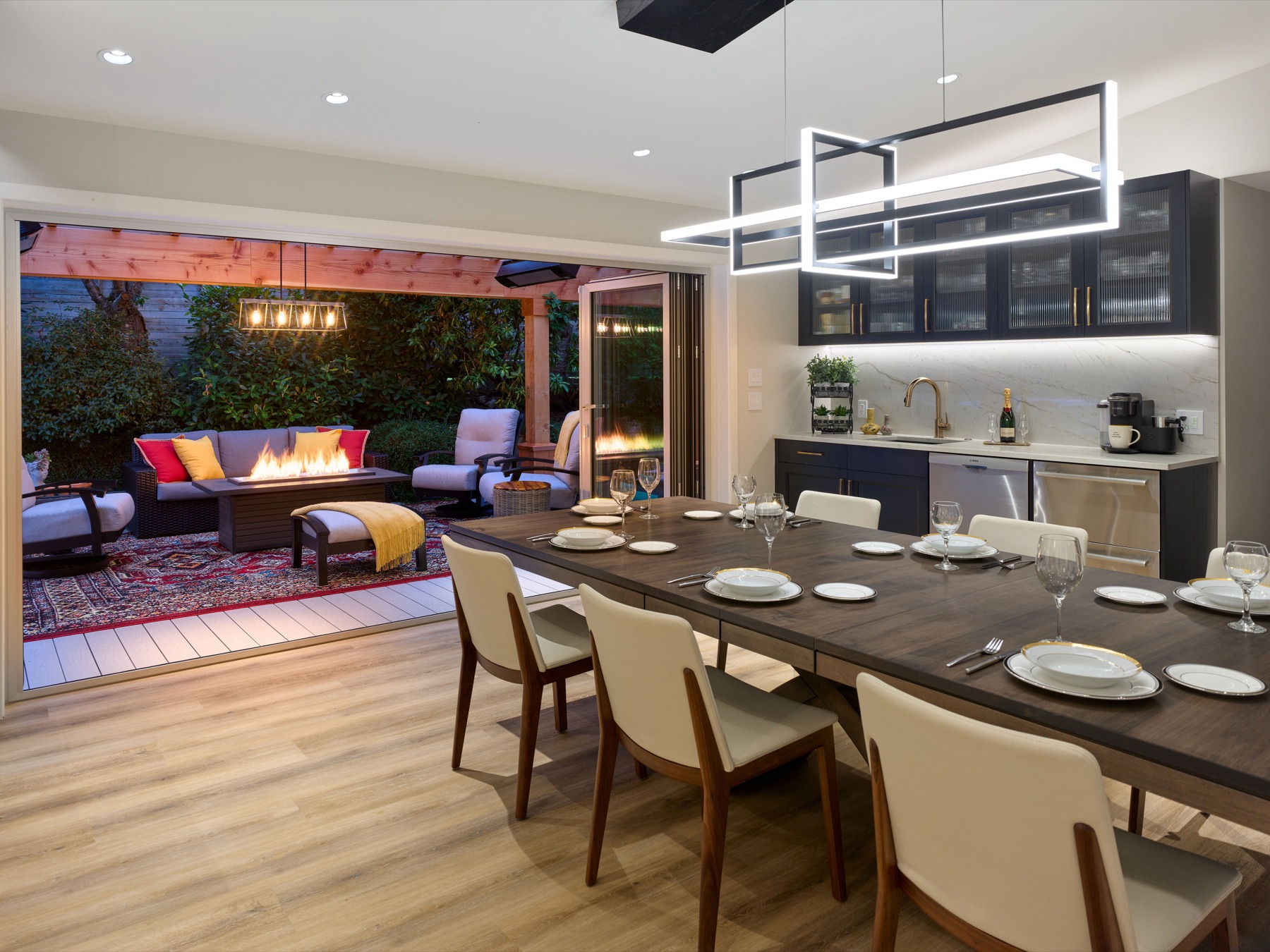 Kitchen, dining and outdoor living space designed by Tom Bakker Design